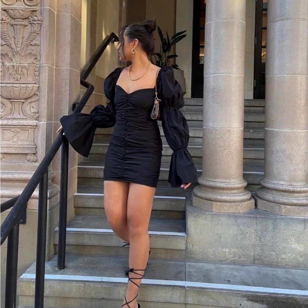 PrettyLittleThing Black Off-Shoulder Top